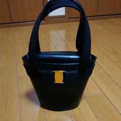 Ferragamo  バックのサムネイル