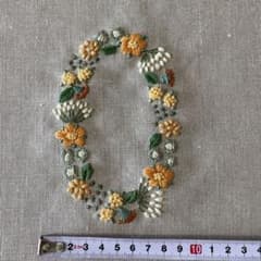 ハンドメイド　刺繍のサムネイル