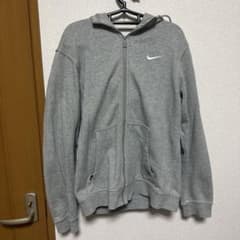 Nike グレー ジップアップ パーカーのサムネイル