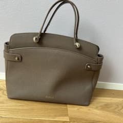 FURLA ブラウン トートバッグのサムネイル