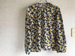コンジェペイエ  ＊花柄ブラウスのサムネイル