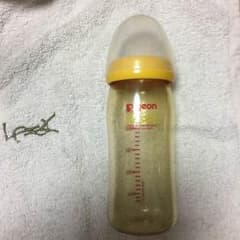 母乳実感 哺乳瓶のサムネイル
