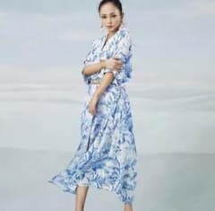 安室奈美恵 コラボワンピース　Sのサムネイル