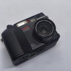 まとめて４台売ります。MINOLTA フィルムカメラ3台OLYMPUS CAMEDIA C-4040ZOOMデジカメ OLYMPUS CAMEDIA C-4040ZOOM 3.3MP - メルカリ