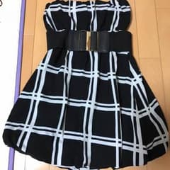 ベアトップ♡ワンピースのサムネイル