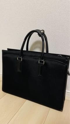 ビジネスバッグのサムネイル