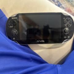 SONY Vita 1000ブラック 値下げ依頼可能です！のサムネイル