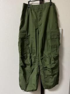 GU カーゴパンツのサムネイル