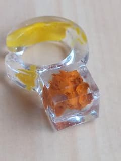 【一点物】ハンドメイド イヤーカフ レジン オレンジ系 キラキラ 片耳 スクエアのサムネイル