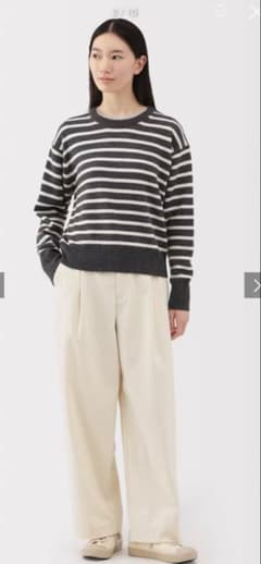 無印良品　縦横ストレッチ起毛タックワイドパンツ　S アイボリーのサムネイル