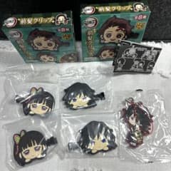 【未開封】鬼滅の刃　冨岡義勇＆栗花落カナヲ前髪クリップ＋冨岡義勇キーホルダーのサムネイル