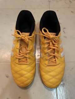 adidas フットサルシューズ　28cm