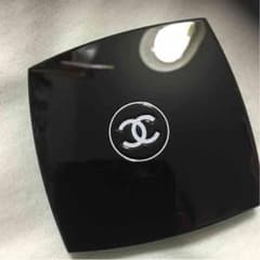 ひな様専用☆CHANEL 限定 チークカラーのサムネイル