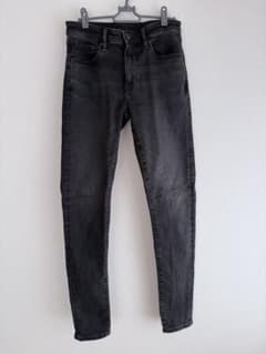 UNIQLO ユニクロ デニム ジーンズ ブラック サイズ29（73.5cm）のサムネイル