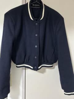 ZARA ネイビー クロップドボンバージャケット　スタジャンのサムネイル