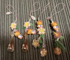 ご当地　日焼けキテイギターウクレレkitty 根付けストラップ グアムハワイ５点 ご当地 日焼けキテイギターウクレレkitty 根付けストラップ グアム