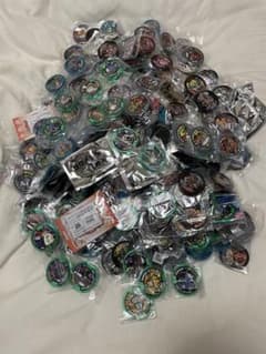 妖怪ウォッチ　妖怪メダル500枚以上　まとめ売り　未使用のサムネイル