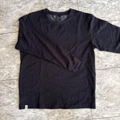 ブラック 長袖 Tシャツのサムネイル
