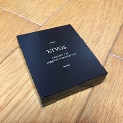 etvos クリーミィタップミネラルファンデーションのサムネイル