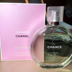 CHANEL 香水のサムネイル