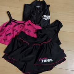 ラッシュガード付き！！お得です(⁠.⁠ ⁠❛⁠ ⁠ᴗ⁠ ⁠❛⁠.⁠)のサムネイル