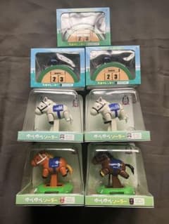 サラブレッドコレクション　ゆらゆらソーラーと万年カレンダーのセット