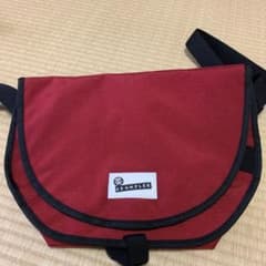クランプラーのショルダーバックのサムネイル