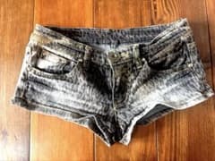 d.i.a. 24インチ ショートパンツ レオパード柄 Y2K 平成 ギャルのサムネイル