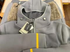 【M/新品/送料無料】定価2.2万 兼用可 ジップアップパーカー 防寒 グレーのサムネイル