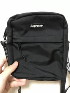 supremeショルダーバッグのサムネイル