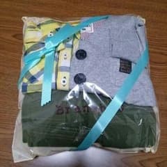 子ども服セットのサムネイル