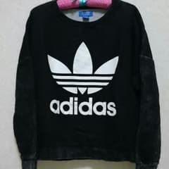 ひまわり様 専用adidas トレーナーのサムネイル