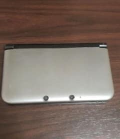 [少し訳あり]ニンテンドー3DS LL シルバー×ブラック 本体のサムネイル