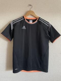 adidas クライマライト ブラック Tシャツ　 サッカー　サイズ…150のサムネイル