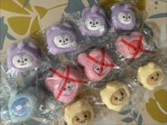 bt21 カプセルトイ ぬいぐるみクリップのサムネイル