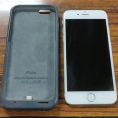 iPhone 6s Silver 64 GB docomoとバッテリーケースのサムネイル