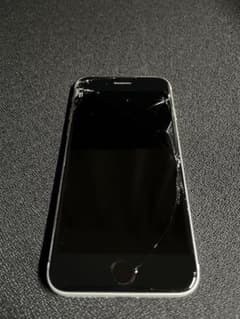 iPhone SE 第2世代 (SE2) ホワイト 128 GB SIMフリーのサムネイル