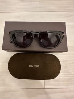 TOM FORD Snowdon TF237 ブラックサングラスのサムネイル
