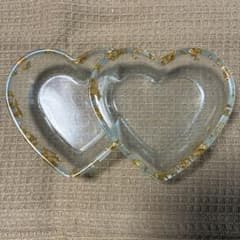 レジン♡ダブルハート型トレイ 金箔入り　小さなおまけ付きのサムネイル