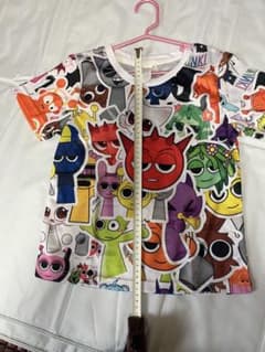キャラクター総柄 半袖Tシャツ 7-8Yのサムネイル
