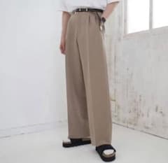 precme(プレクミー) wide straight slacksのサムネイル