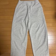 ハ*ル様 UNIQLO :C スウェットパンツ ワイド　グレー　Lのサムネイル