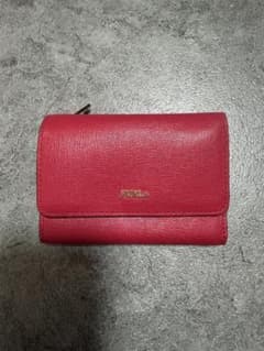 FURLA レッド 三つ折り財布のサムネイル