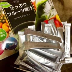 たっぷりフルーツ青汁のサムネイル