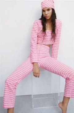 ZARA ギンガムチェック　ミニフレアパンツ　ピンクのサムネイル