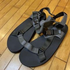 モンクレール FLAVIA BUCKLE スポーツサンダル 44 - メルカリ