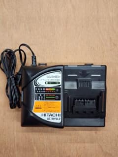 新品 HITACHI UC 18YSL2 充電器 14.4V-18Vのサムネイル
