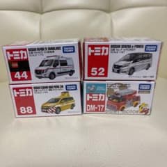 トミカ 88 日産 エルグランド 道路パトロールカー箱のサムネイル