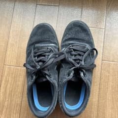 NIKE スニーカーのサムネイル