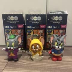 ❗️最終値引き❗️　トムとジェリー ワーナー 100周年 フィギュア 3体セットのサムネイル